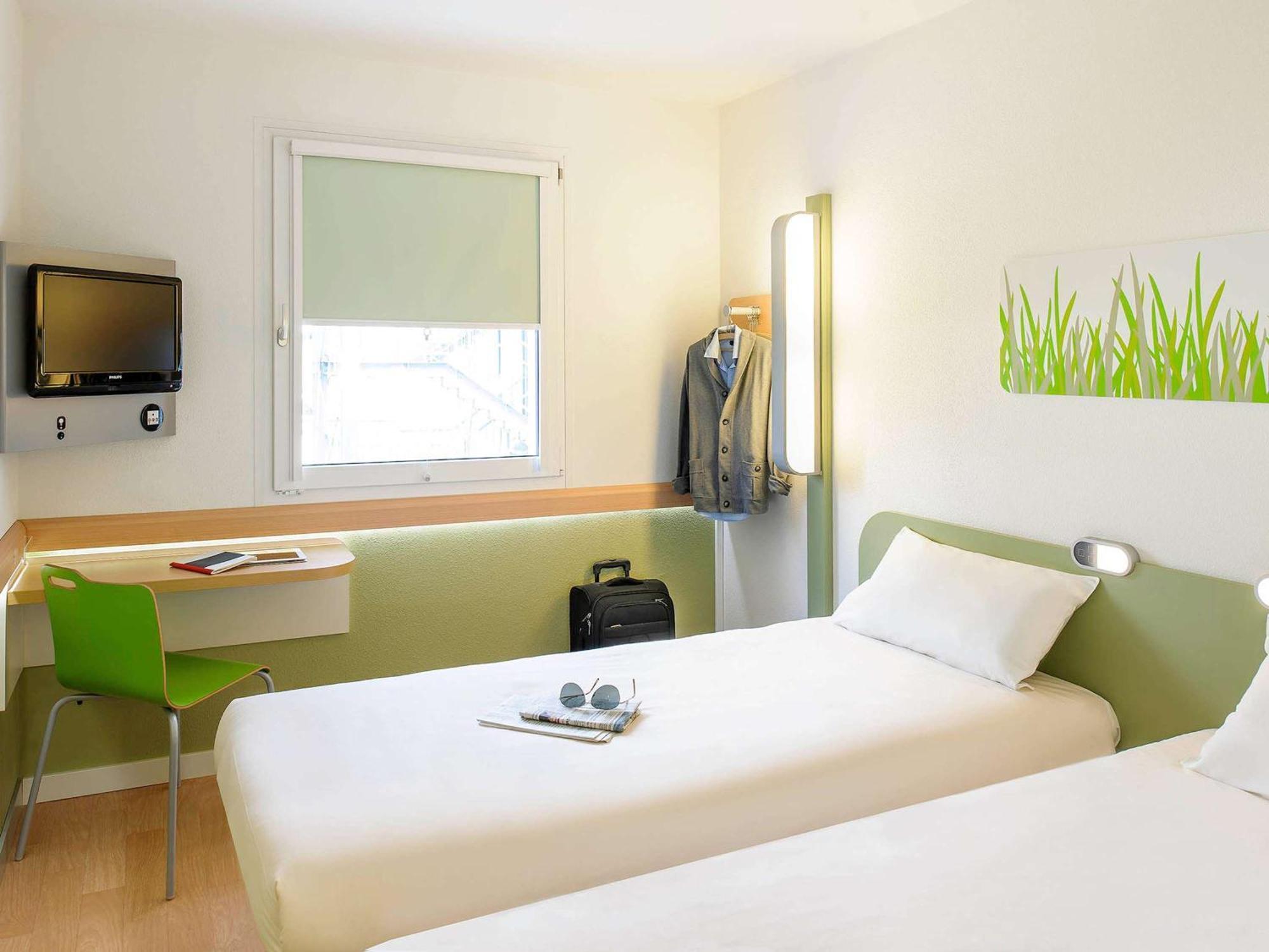 Ibis Budget Tarbes Exterior foto